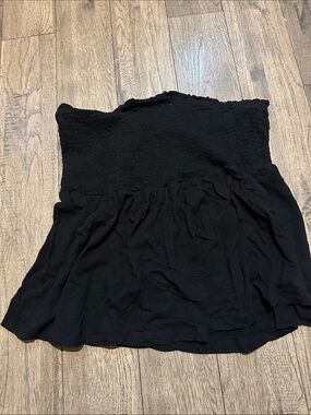 torrid Black Strapless Smocked Peplum Top